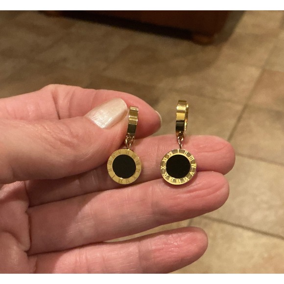 Gold Tone Earrings Black Roman Numeral Round Dangle Drop Jewelry Women - Picture 1 of 3